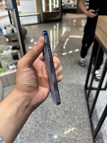 9 pro: IPhone 13 Pro, Б/у, 256 ГБ, Голубой, Защитное стекло, Чехол, 100 % — 2