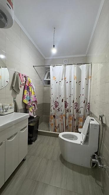 Дома: 🏡 В продаже двухэтажный кирпичный дом с участком в селе Орто-Сaй! 📍 — 9