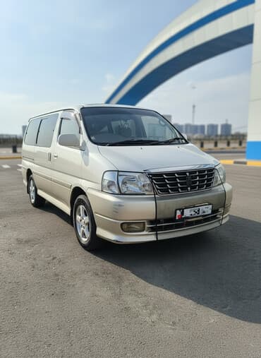 Toyota Grand Hiace: 2001 г., 3.4 л, Автомат, Бензин, Минивэн