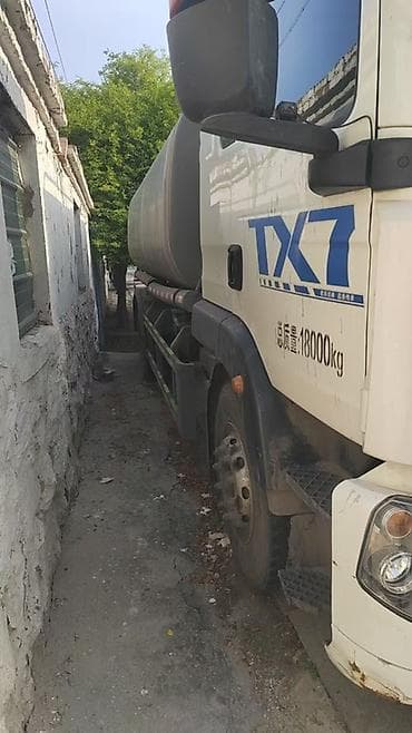 мокрая автономка: Поливомоечная/многофункциональная пылеподавляющая машина HOWO машина — 3