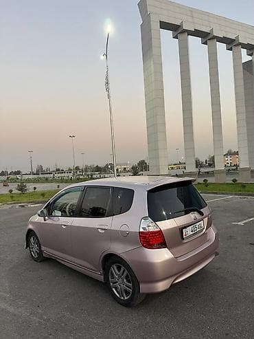 авто вкуп фит: Honda Jazz: 2008 г., 1.4 л, Автомат, Бензин, Хэтчбэк — 4