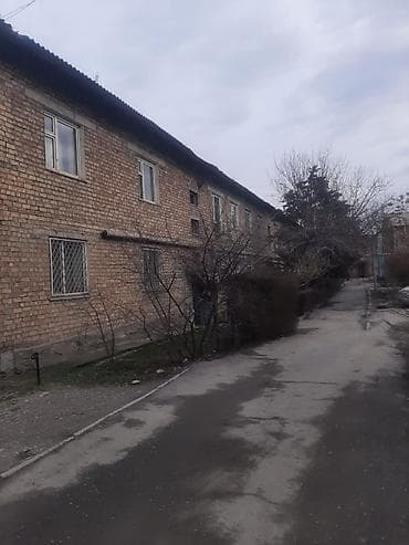 3 room flat: 3 комнаты, 61 м², Индивидуалка, 2 этаж, Старый ремонт — 10