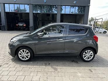 mazda cronos: Chevrolet Spark: 2020 г., 1 л, Вариатор, Бензин, Хэтчбэк — 3