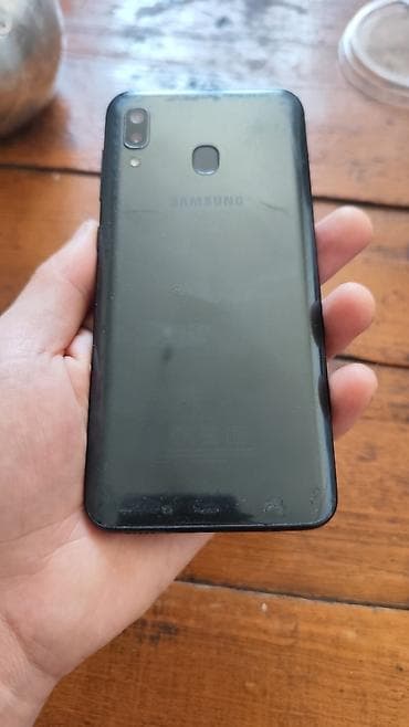 apple magic mouse 2: Samsung A20 32gb экранда трещин бар бирок иштеши жакшы — 3