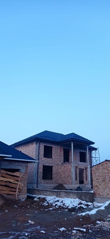 Үйдүн үстүндөгү чатыр: Тез жана сапатуукладка жумуштарынбетон жумуштарынкрыша — 8