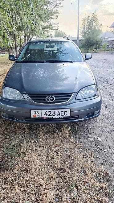 Toyota Avensis: 2002 г., 1.8 л, Механика, Бензин, Универсал at lalafo.kg Toyota Avensis: 2002 г., 1.8 л, Механика, Бензин, Универсал