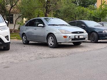 Ford Focus: 2002 г., 1.6 л, Механика, Бензин, Седан — 1