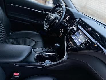 Транспорт: Toyota Camry: 2019 г., 2.5 л, Автомат, Бензин, Седан — 10