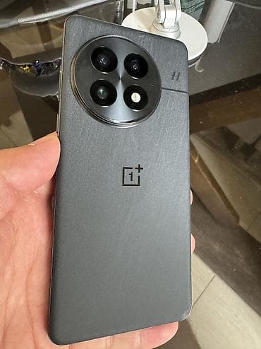 one plus 7: OnePlus 13, Б/у, 256 ГБ, цвет - Черный, 2 SIM — 1