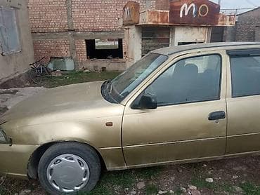 shadow line: Автомобиль седан, 4 двери, золотистый цвет кузова. Особенности и — 7