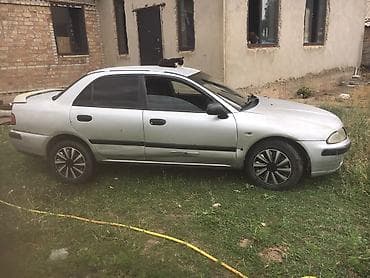 kia sit: Mitsubishi Carisma: 2000 г., 1.6 л, Механика, Бензин, Седан — 2