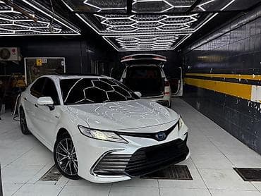 camry hybrid: Toyota Camry: 2022 г., 2.5 л, Вариатор, Гибрид, Седан — 1