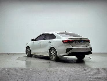 sprinter 2 2: Kia K3: 2021 г., 1.6 л, Автомат, Бензин, Лифтбек — 3