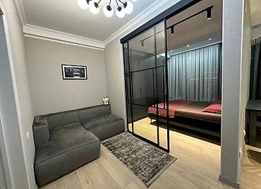 700: Сдается 2 ком студия Английский квартал. 700$+ депозит Район — 2