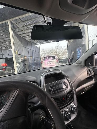 chevrolet spar: Chevrolet Spark: 2017 г., 1 л, Автомат, Бензин, Хэтчбэк — 5