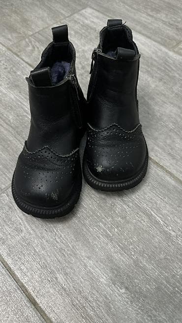 обувь на осень: Детские осенне‑зимние ботинки челси, черные. - Материал верха: кожа с — 1