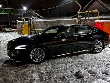 Lexus LS: 2018 г., Седан