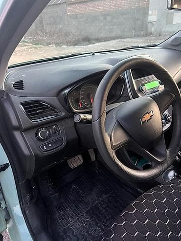 spark 7: Chevrolet Spark: 2017 г., 1 л, Автомат, Бензин, Хэтчбэк — 9