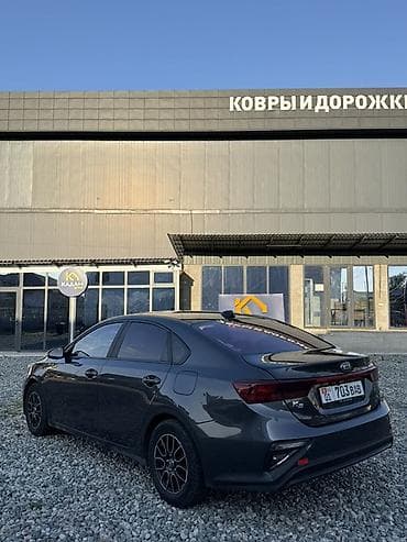 mini coper: Kia K3: 2018 г., Седан — 3