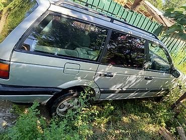 Volkswagen Passat: 1992 г., 1.8 л, Кол менен иштөөчү, Универсал — 4