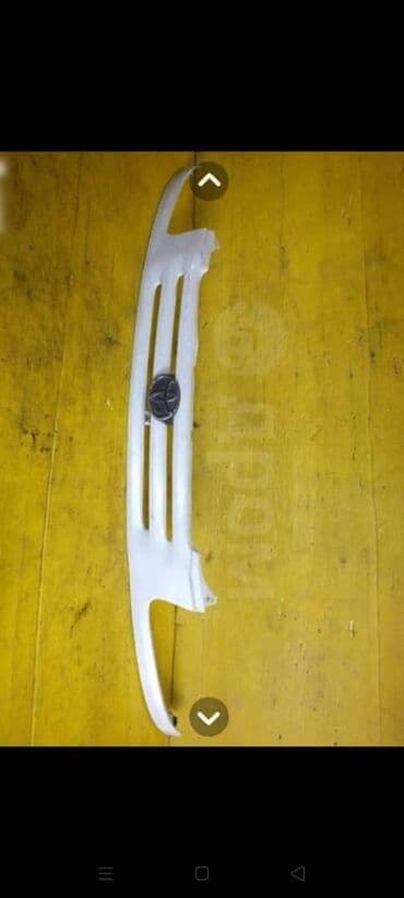 Решетка радиатора Toyota 1998 г., Б/у, Оригинал