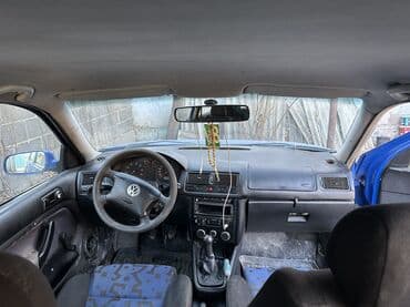 купить чехлы на гольф 4: Volkswagen Golf: 1998 г., 1.6 л, Механика, Бензиновая, Хэтчбэк — 1