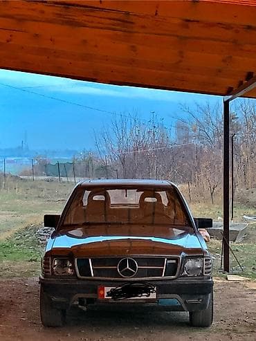 Mercedes-Benz 190: 1985 г., 2.3 л, Механика, Бензин, Седан