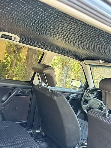 m5 e60: Volkswagen Vento: 1994 г., Механика, Бензин, Седан — 6