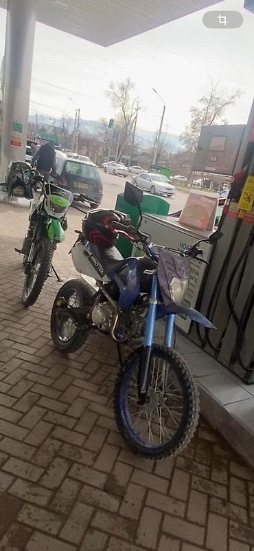 эндуро мотоцикл: Мотоцикл эндуро/кросс, сине‑черный. - Формат: легкий внедорожник для — 2