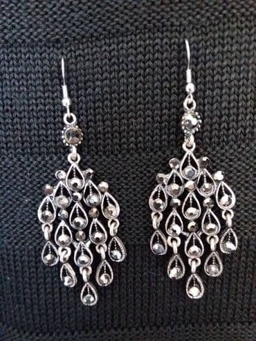 Серьги новые, очень красиво смотрятся, не дешево