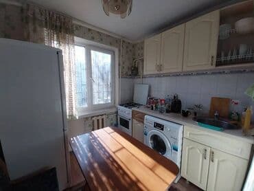 Линолеум: 1 комната, 32 м², 104 серия, 3 этаж, Евроремонт — 3