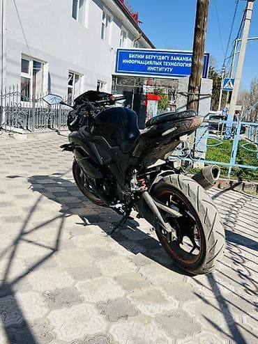 каракол мото: Спортивный мотоцикл в черном матовом стиле - Класс: спортбайк — 4