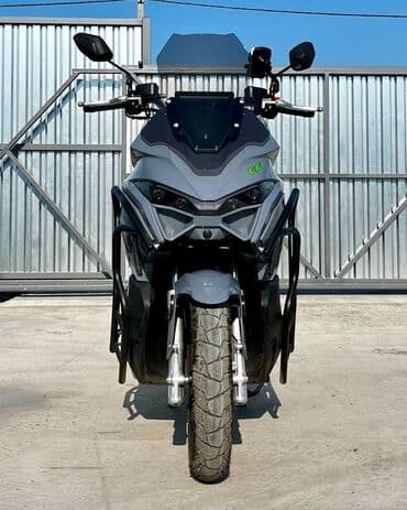 электромотоциклы бишкек: Городской макси-скутер (класс ADV) с агрессивным дизайном и большим — 4