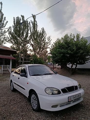 Daewoo: Daewoo Lanos: 1999 г., 1.5 л, Механика, Бензин, Седан — 2