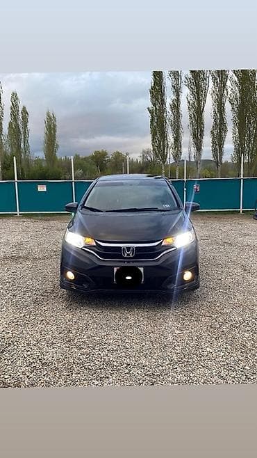 люки крыши: Honda Fit: 2017 г., 1.5 л, Ручные, Бензин, Хэтчбэк — 1