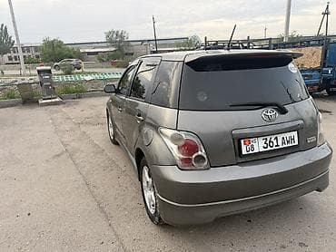 lada 2113: Toyota Ist: 2004 г., 1.5 л, Автомат, Бензин, Хэтчбэк — 2