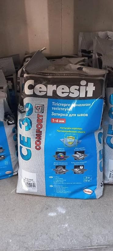 Затирка для швов Ceresit CE 33 Comfort предназначена для заполнения