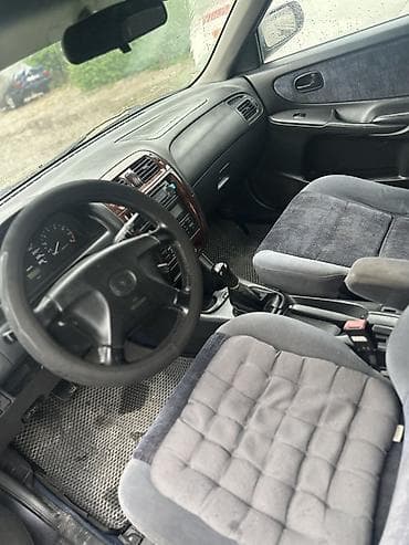 Продажа авто: Mazda 626: 1997 г., 2 л, Механика, Бензин, Седан — 5