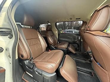 Toyota: Toyota Sienna: 2017 г., 3.5 л, Автомат, Бензин, Минивэн — 8