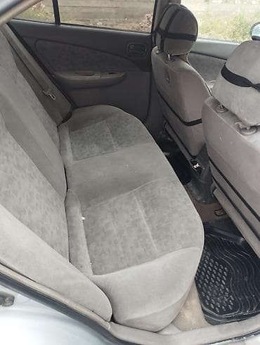Nissan Sunny: 2000 г., 1.5 л, Автомат, Седан — 8