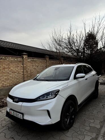 Продаю электромобиль кроссовер Weltmeister EX5 400 (белый цвет) -