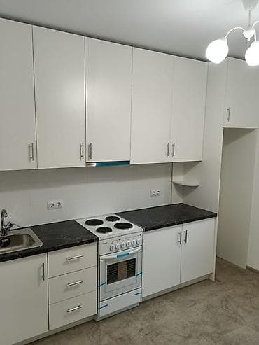 Кухонный гарнитур, цвет - Белый at lalafo.kg Кухонный гарнитур, цвет - Белый