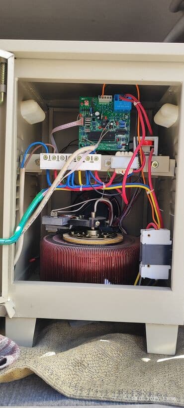 Инверторы: Инвертор-зарядное Power Star W7 (модель PS 2024E) — комбинированный — 10