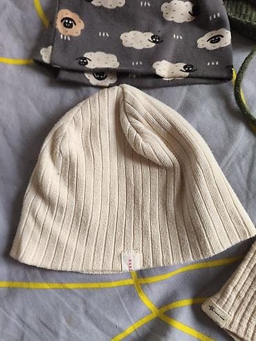 шапочки для грудничков: Комплект, Б/у — 5