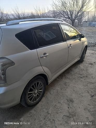 посадка авто: Toyota Corolla Verso: 2004 г., 1.8 л, Механика, Бензин, Минивэн — 4