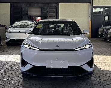2025: Dongfeng : 2025 г., Электромобиль — 1