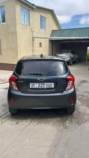 дверь спарк: Chevrolet Spark: 2016 г., 1 л, Бензин, Хэтчбэк — 1