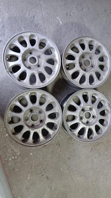 Литые Диски R 15 Комплект, отверстий - 5 at lalafo.kg Литые Диски R 15 Комплект, отверстий - 5
