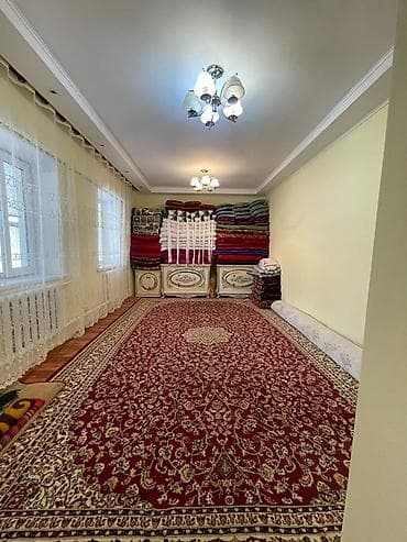 аламаидин 1: Срочно ‼️ продается дом рядом с Аламидинским рынком Рядо есть школы и — 3