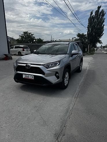 Транспорт: Toyota RAV4: 2021 г., 2.5 л, Автомат, Бензин, Кроссовер — 1